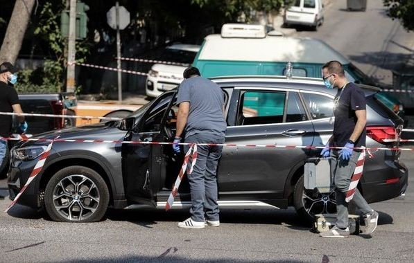 Μαφιόζικη επίθεση με καλάσνικοφ σε βάρος επιχειρηματία