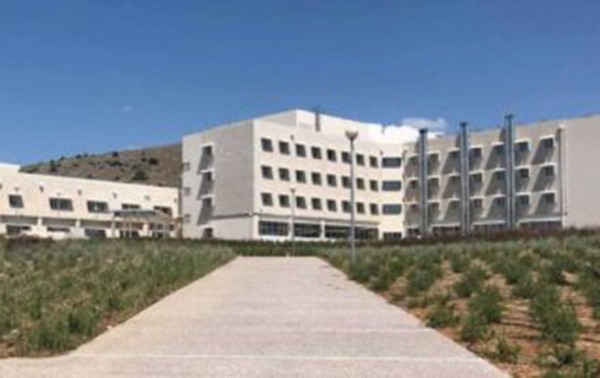 ΝΟΣΟΚΟΜΕΙΟ ΧΑΛΚΙΔΑΣ ΑΠΟΠΕΙΡΑ ΑΥΤΟΚΤΟΝΙΑΣ: Προσπάθησε να πέσει από τον 3ο όροφο
