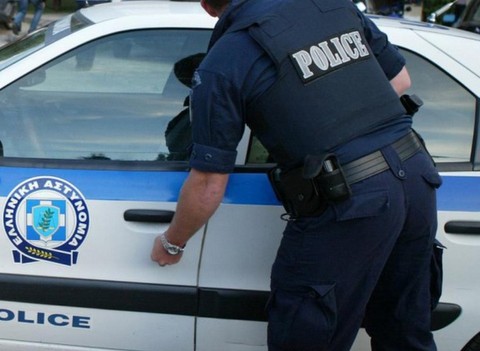 Θήβα: 28χρονος βρέθηκε μαχαιρωμένος μέσα στο σπίτι του - Αφησε την τελευταία του πνοή