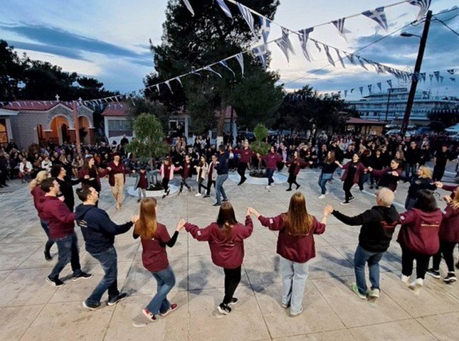 ΑΡΤΑΚΗ: Εσπερινός της Αγάπης και Χοροστάσι στην Παναγία Φανερωμένη (φωτό)