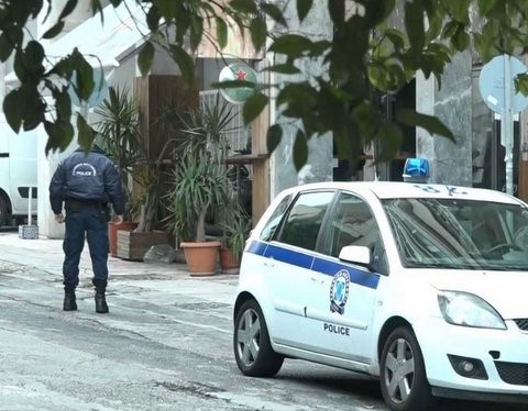 Παραδόθηκε ο δράστης για τη δολοφονία του 20χρονου την Πρωτοχρονιά στον Πειραιά