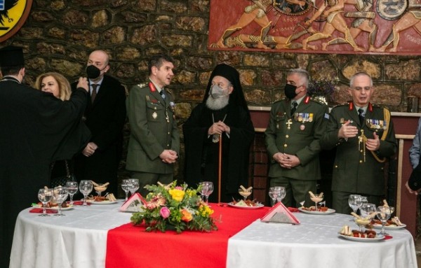ΧΑΛΚΙΔΑ: Τελετή παράδοσης -παραλαβής της Διοίκησης στη Σχολή Πεζικού
