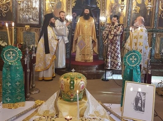 ΦΥΛΛΑ: Μνημόσυνο για τον μακαριστό Αρχιεπίσκοπο Εύβοιας Νεόφυτο στην γεννέτειρά του