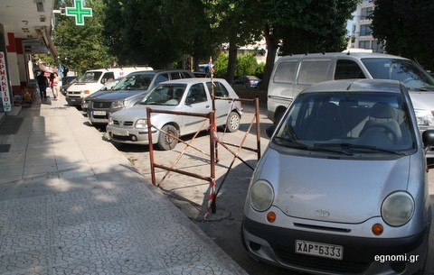 Ωραίο το κόλπο με την σκαλωσιά στην οδό Βενιζέλου στη Χαλκίδα