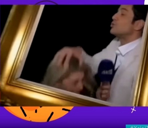 Η απαράδεκτη ενέργεια του Αλέξη Γεωργούλη σε γυναίκα-δημοσιογράφο (VIDEO)