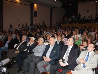 Παρόντες όλοι στη συγκέντρωση του Σίμου Kεδίκογλου