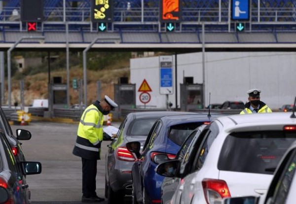 Ουρές στα διόδια σε Ελευσίνα και Αφίδνες: Εχουν περάσει ήδη 35.000 οχήματα