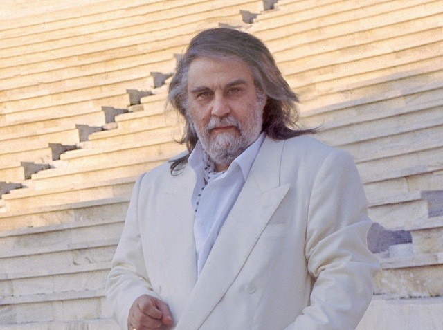 Πέθανε ο σπουδαίος μουσικός και συνθέτης Βαγγέλης Παπαθανασίου
