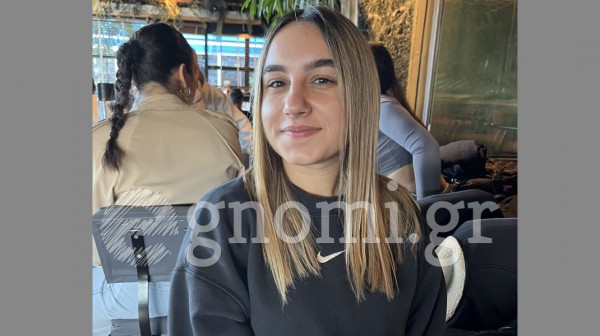 Η Χρύσπα έχει πάντα περιποιημένα μαλλιά...