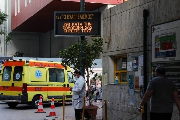 26χρονος που το ...έσκασε από τον Ευαγγελισμό: Τι να περίμενα, το τρόλεϊ;