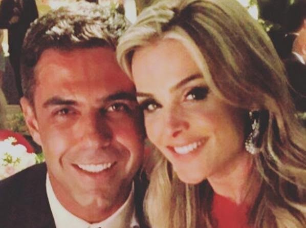 Ξεπερνά την Αθηνά Ωνάση με καυτή ξανθιά δημοσιογράφο