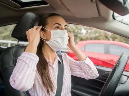 ΜΑΣΚΑ ΣΤΟ ΑΥΤΟΚΙΝΗΤΟ: Πότε ...πέφτει πρόστιμο 300 ευρώ για μη χρήση της