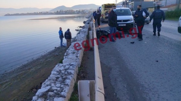 ΧΑΛΚΙΔΑ: Δικυκλιστής τράκαρε με ΙΧ