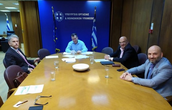 Ο Σπύρος Πνευματικός συναντήθηκε με τον υπουργό Γιάννη Βρούτση