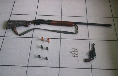 Πυροβόλησε στον αέρα για να φοβίσει 40χρονο και τραυμάτισε την γειτόνισσα