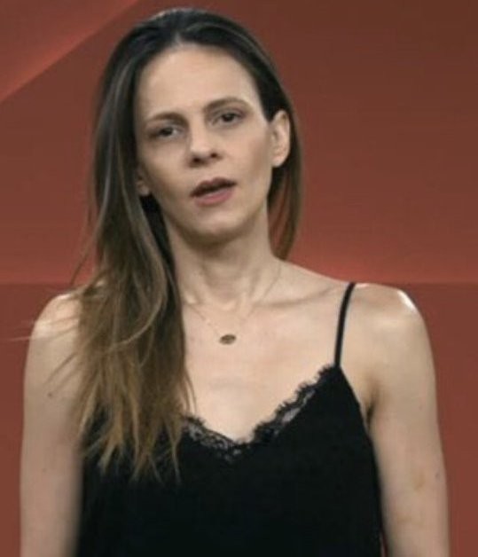 Η Έφη Αχτσιόγλου απαντά σε όσους της επιτέθηκαν για την εμφάνισή της (VIDEO)