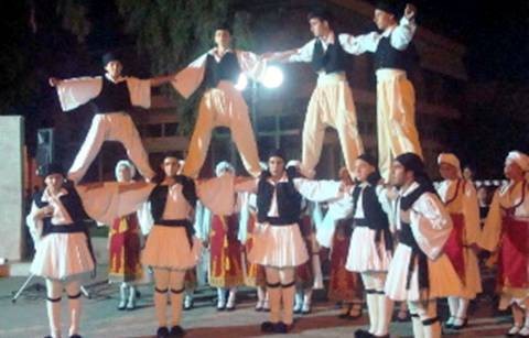 Εντυπωσιακοί χοροί στη Λάμψακο