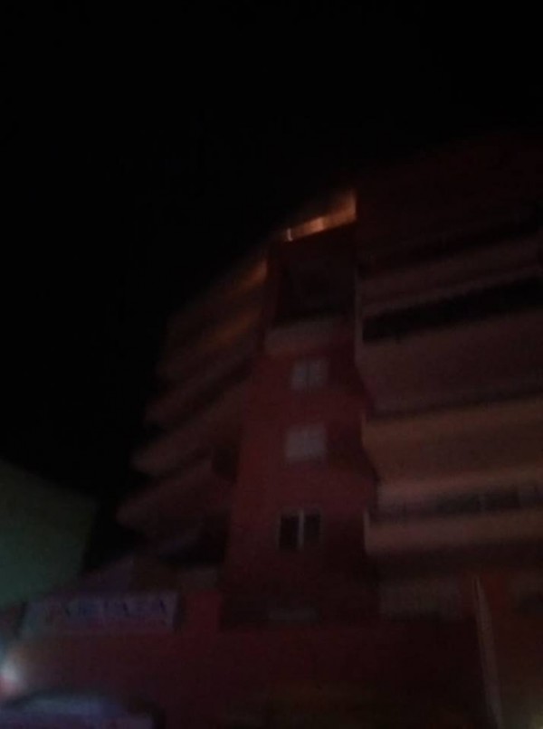 ΧΑΛΚΙΔΑ: Φωτιά σε πολυκατοικία στην οδό Νεοφύτου
