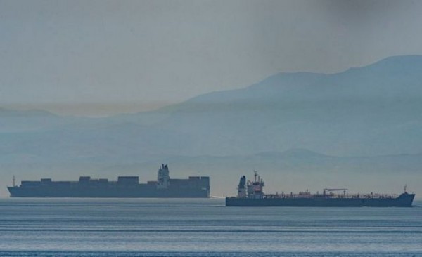 ΚΚΕ: Να μη γίνει μετάγγιση πετρελαίου στον κόλπο της Καρύστου