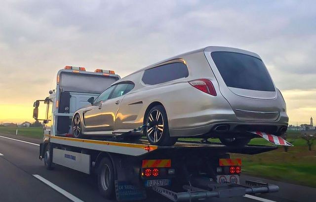 Η πρώτη πόρσε νεκροφόρα είναι γεγονός