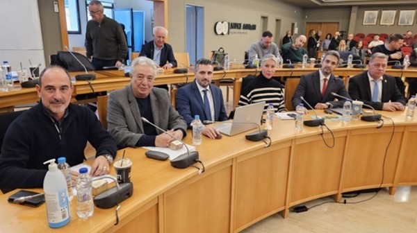 ΠΑΡΑΤΑΞΗ ΓΚΛΕΤΣΟΥ: Κεραυνοί κατά του Φάνη Σπανού για την υπόθεση της χωματερής βιομηχανικών αποβλήτων στην Τανάγρα