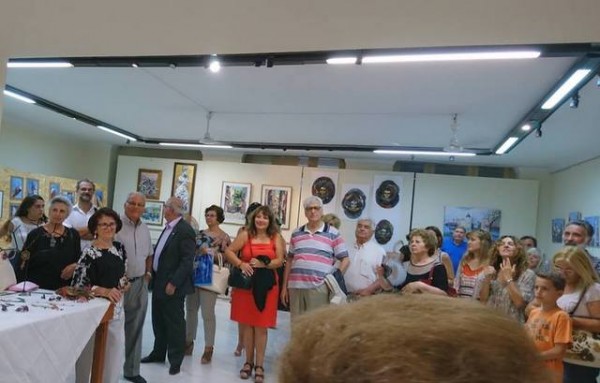 Οι Κυμαίοι της Χαλκίδας εκθέτουν τα έργα τους στο Δημαρχείο της Χαλκίδας