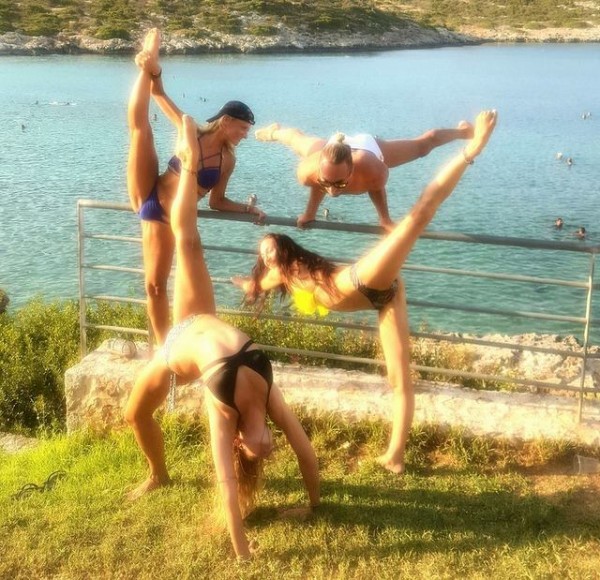 Εκπληκτική φωτογραφία από Ολυμπιονίκες στην παραλία