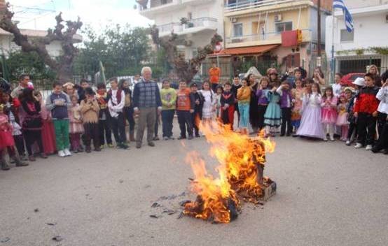 Έκαψαν τον καρνάβαλο στο 2ο Δημοτικό Σχολείο Χαλκίδας