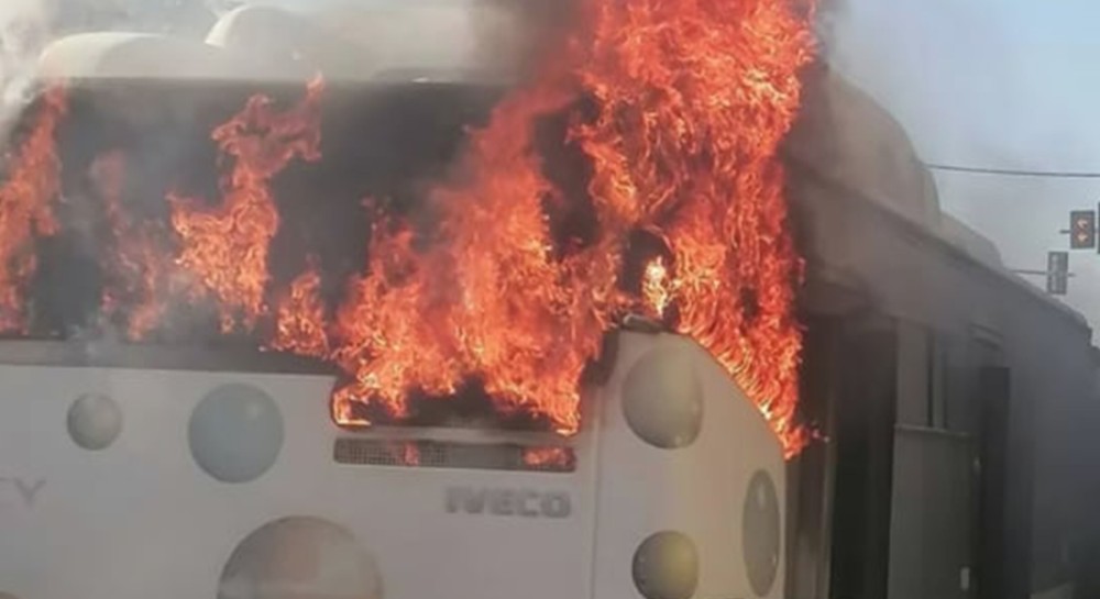Λαμπάδιασε λεωφορείο στο Ίλιον
