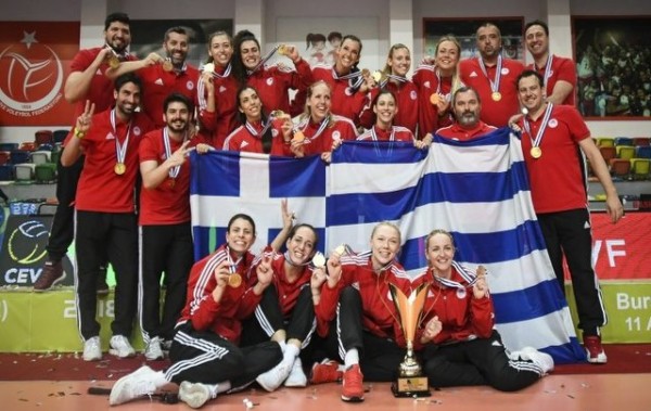 Κυπελλούχος Ευρώπης η γυναικεία ομάδα βόλεϊ του Ολυμπιακού με επική ανατροπή!