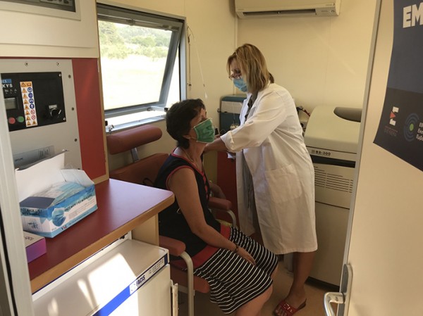 ΚΟΡΩΝΟΪΟΣ-ΕΜΒΟΛΙΑΣΜΟΙ: Στη Βόρεια Εύβοια η κινητή μονάδα