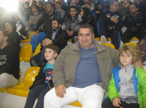 Είδε τον αγώνα μαζί με τους γιους του