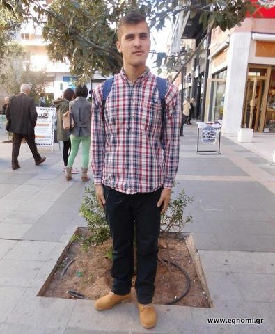 Όπου δέντρο κι ο Δημήτρης