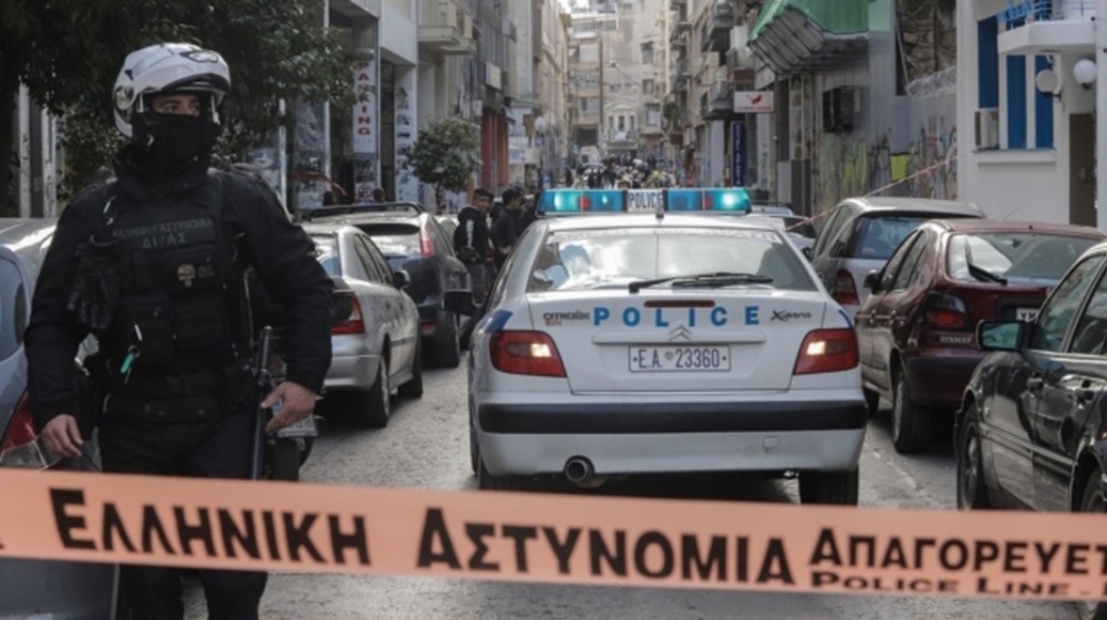 44χρονος σκότωσε με ψαλίδι τον 47χρονο αδελφό του