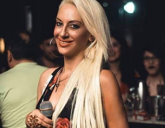 Νεκρή σε τροχαίο η παρουσιάστρια Δήμητρα Σοφοκλέους (Video)