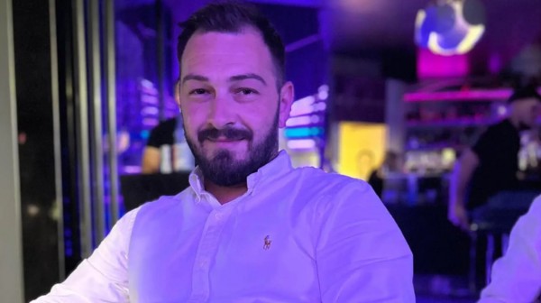 ΦΛΩΡΙΝΑ: 30χρονος μαχαιρώθηκε μέχρι θανάτου από τον πρώην σύντροφο της κοπέλας του