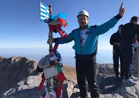 Με φανέλα του Παναθηναϊκού στην κορυφή του Ολύμπου ο στρατηγός