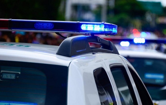 Η γάτα έριξε το πετρέλαιο στα ανήλικα κορίτσια υποστήριξε η 37χρονη