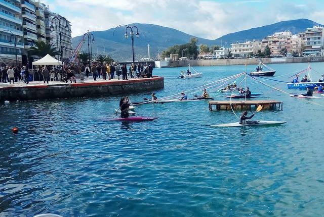 Αποκριάτικες εικόνες από την παραλία της Χαλκίδας (pics)