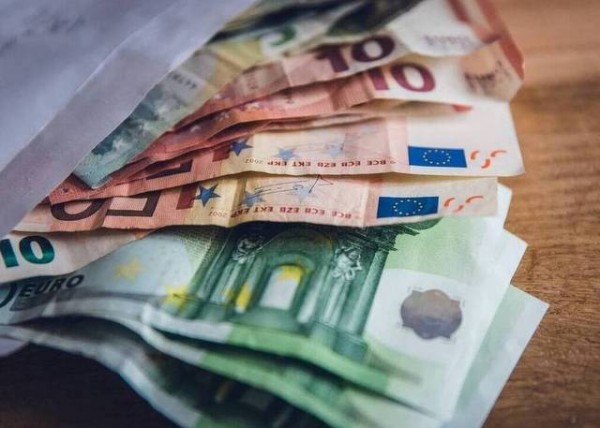 Δώρο Πάσχα 2021: Πότε θα γίνει η καταβολή και πώς υπολογίζεται