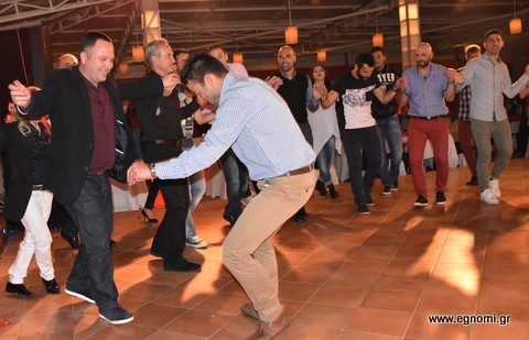 Γλεντάνε για τον Ταμυναϊκό στο Αλιβέρι