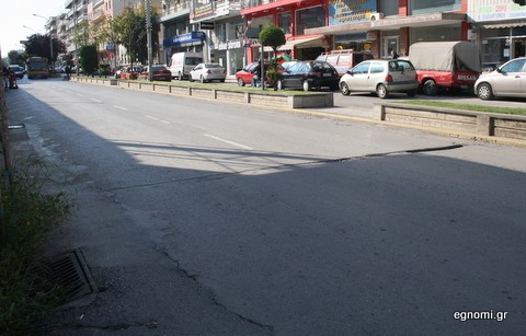 ΧΑΛΚΙΔΑ: Τέσσερις Ρομά πήραν στο κυνήγι νεαρό στην οδό Βενιζέλου