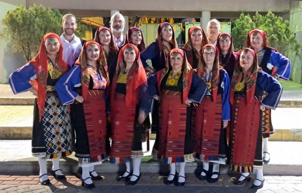 ΚΑΡΑΒΟΣ ΑΛΙΒΕΡΙΟΥ: Χορευτικό αντάμωμα με 120 χορευτές