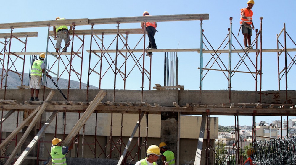 Παρέμβαση του ΠΑΣΟΚ για τους περιορισμούς στην δόμηση σε οικισμούς κάτω των 2000 κατοίκων