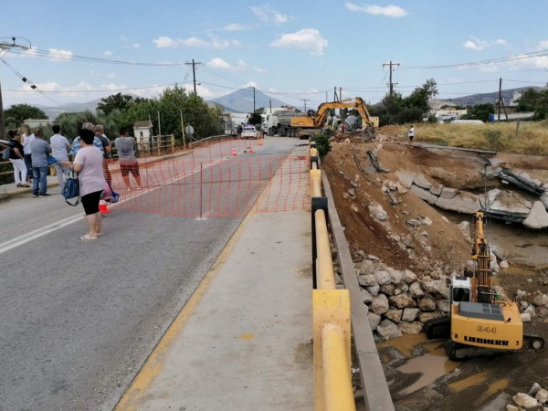 Ανοίγει το πρωί της Τρίτης η γέφυρα του Βασιλικού