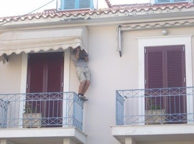 Ο κλέφτης σταμάτησε στο μπαλκόνι
