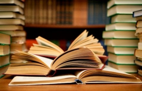 Δωρεά γνώσης στη Δημοτική Βιβλιοθήκη Ψαχνών