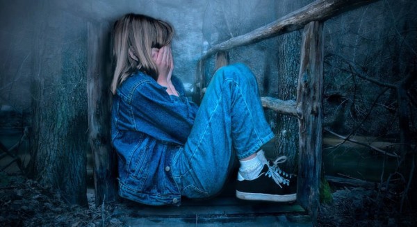 Νταντά κατηγορείται ότι κακοποιούσε παιδάκια