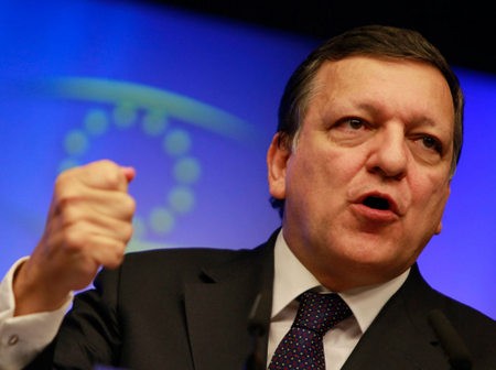 Αρχισαν και οι απειλές!