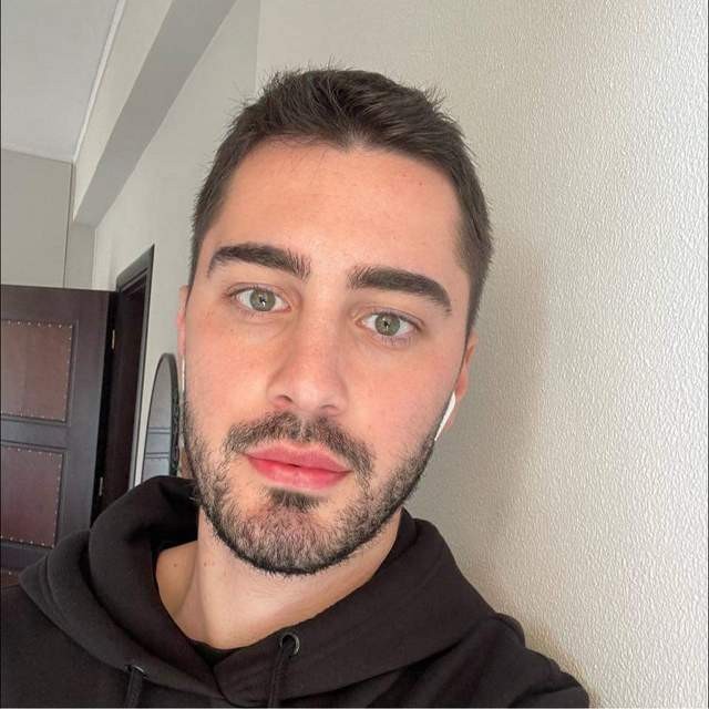 ΓΙΩΡΓΟΣ ΛΙΝΑΡΔΟΣ: Φεύγω με το κεφάλι ψηλά, έμεινα πιστός στον ΑΟΧ μέχρι να με προδώσουν